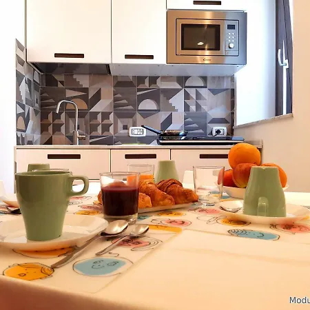 アパート Modular House