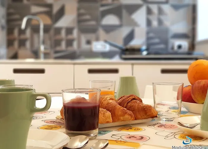 アパート Modular House